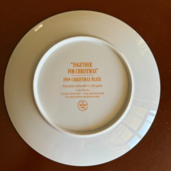Avon CHRISTMAS PLATE TOGETHER FOR CHRISTMAS BEARS PORCELAIN 22k Gold Trim 1989 - Picture 3 of 3